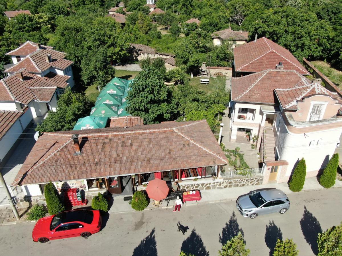 Slanchevata Kashta Hotel Krushuna Exterior foto